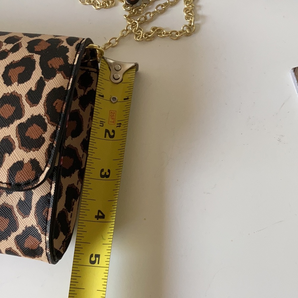 Betsey Johnson NWOT Cheetah Bag Gold Chain Strap shoulder bag cross body purse - Picture 12 of 15